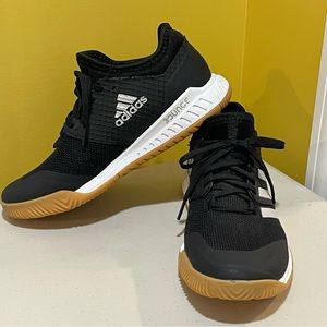 adidas Women's Court Team Bounce Volleyball Shoe